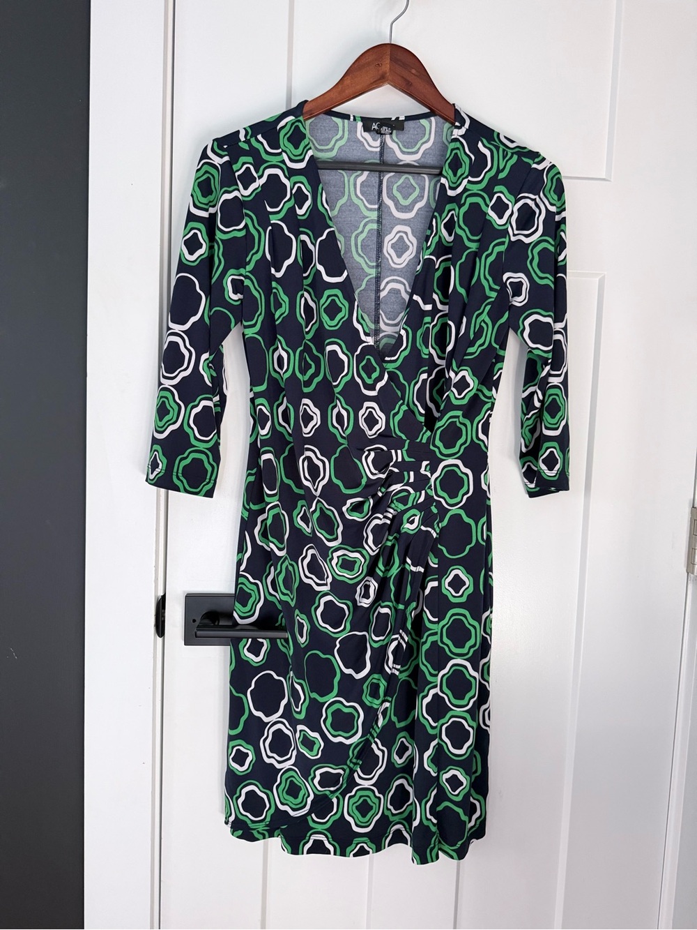 AGB DRESS Women’s Floral Geometric Wrap Dress in Green and Navy
